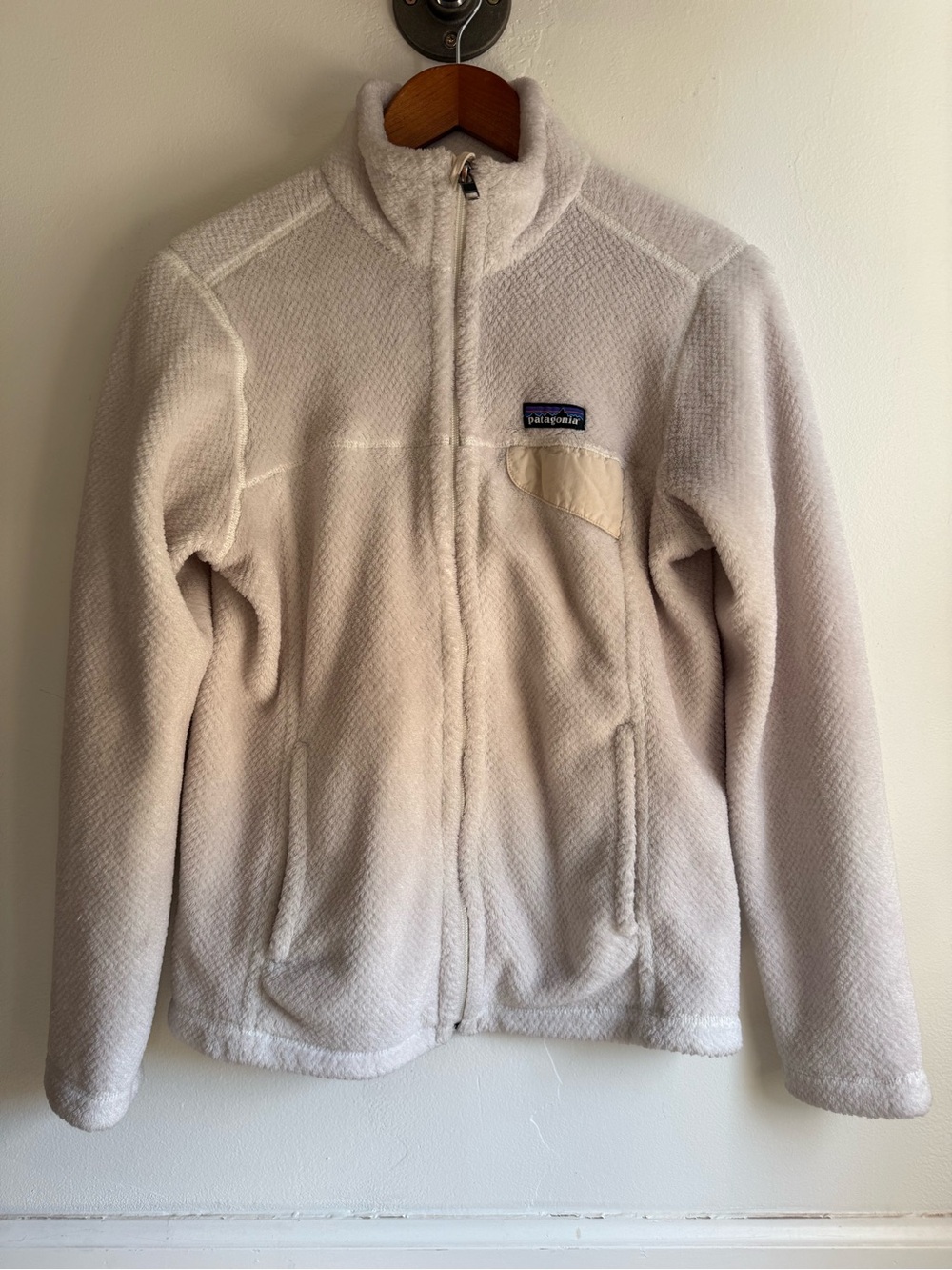 Patagonia ReTool White jacket Medium